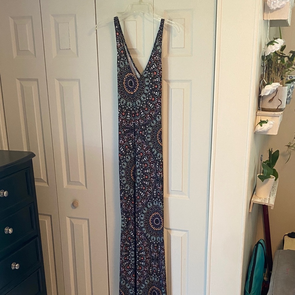 O’Neill Bohemian Maxi Dress with V-Neck & cross strap back